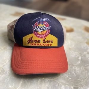 Trucker hat
